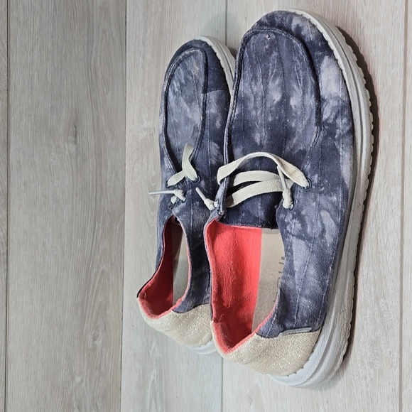 Hey Dude Women Wendy Tie Dye Navy Loafer Slip On Shoes Sz 7 - Picture 2 of 11